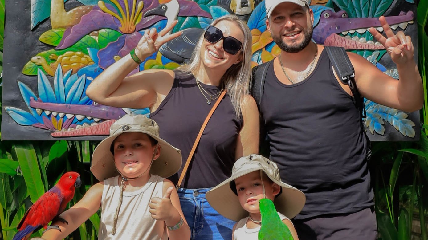 Breakfast with Orangutan at Bali Zoo & Elephant expedition